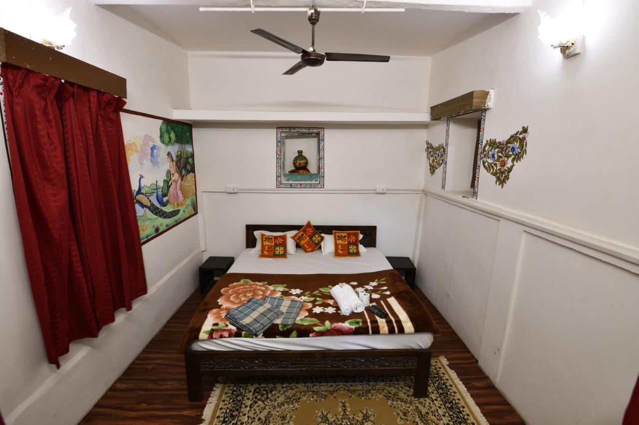 Jaswant Bhawan Home Stay جودبور المظهر الخارجي الصورة